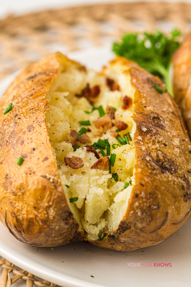 Crispy-Skinned Air Fryer Baked Potatoes That Is Ridiculously Easy to Make Crispy-Skinned Air Fryer Baked Potatoes That Is Ridiculously Easy to Make