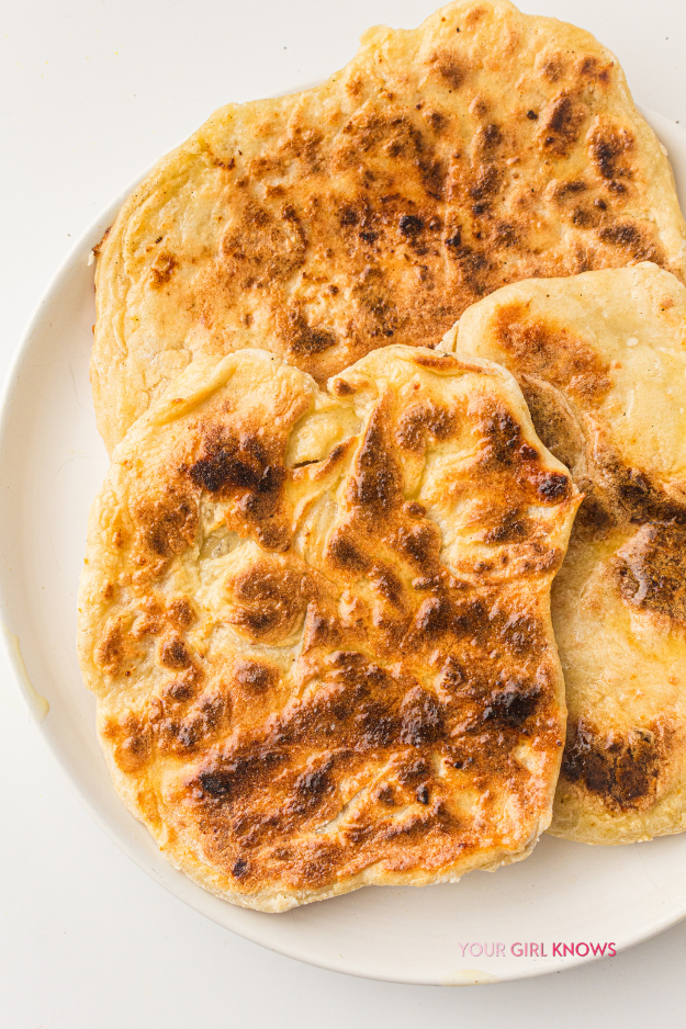 The High-Protein Cottage Cheese Flatbread You'll Want to Use for Everything The High-Protein Cottage Cheese Flatbread You'll Want to Use for Everything