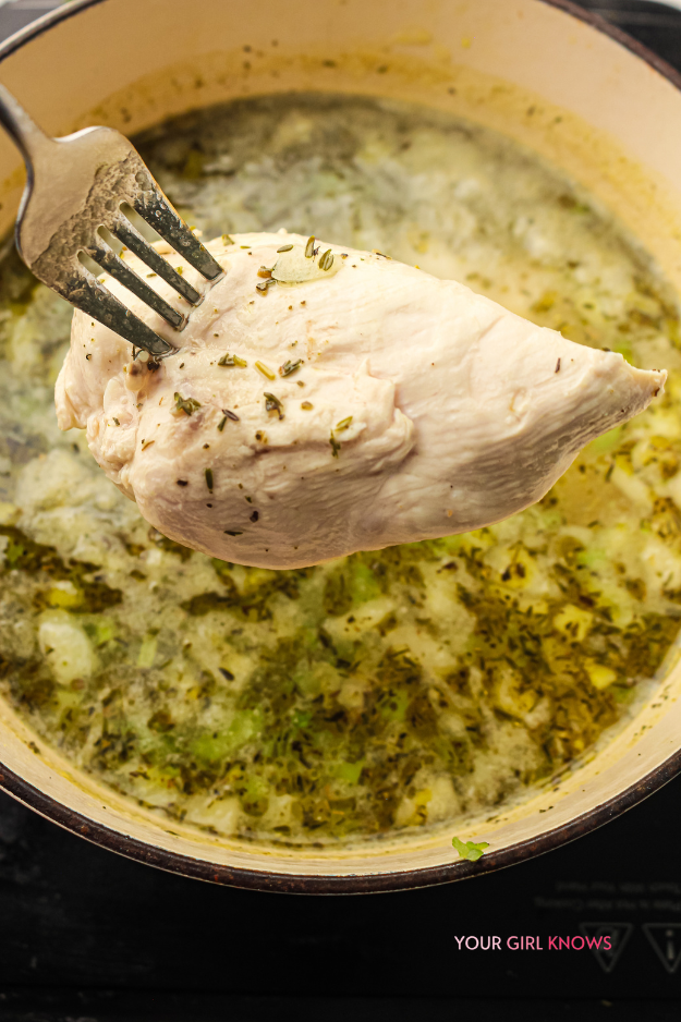 This Lemon Chicken Orzo Soup That Makes a Chilly Evening Feel So Much Better This Lemon Chicken Orzo Soup That Makes a Chilly Evening Feel So Much Better