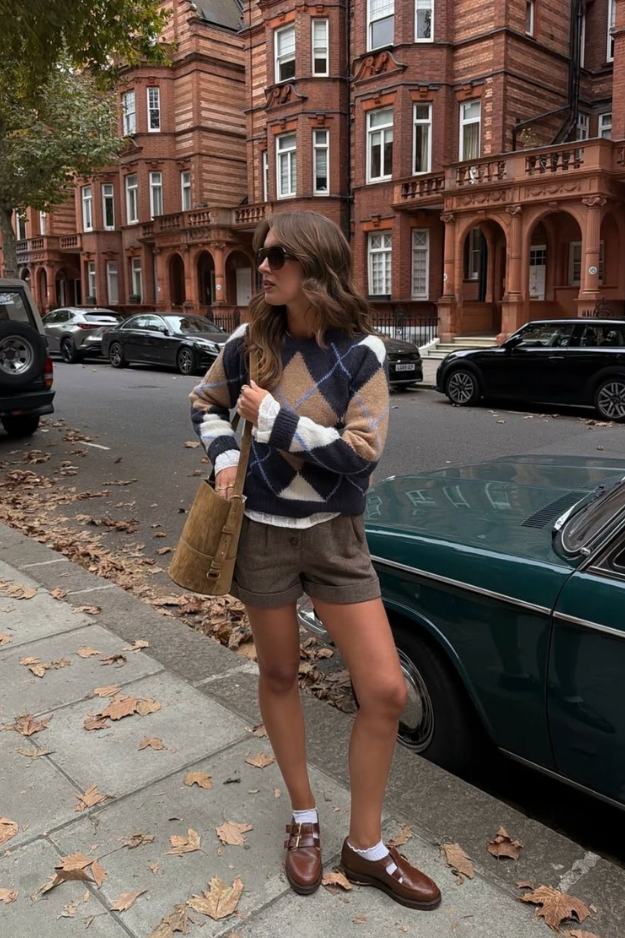 23 Thanksgiving Outfits That Look Chic Enough for Photos but Cozy Enough for Seconds 23 Thanksgiving Outfits That Look Chic Enough for Photos but Cozy Enough for Seconds